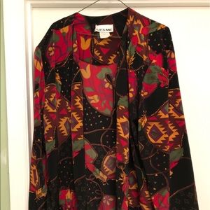 📌 Firm. Liz and Me Women’s blazer